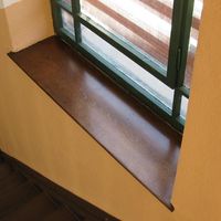 Farblich abgestimmt Treppenaufgang mit Fensterbrett
